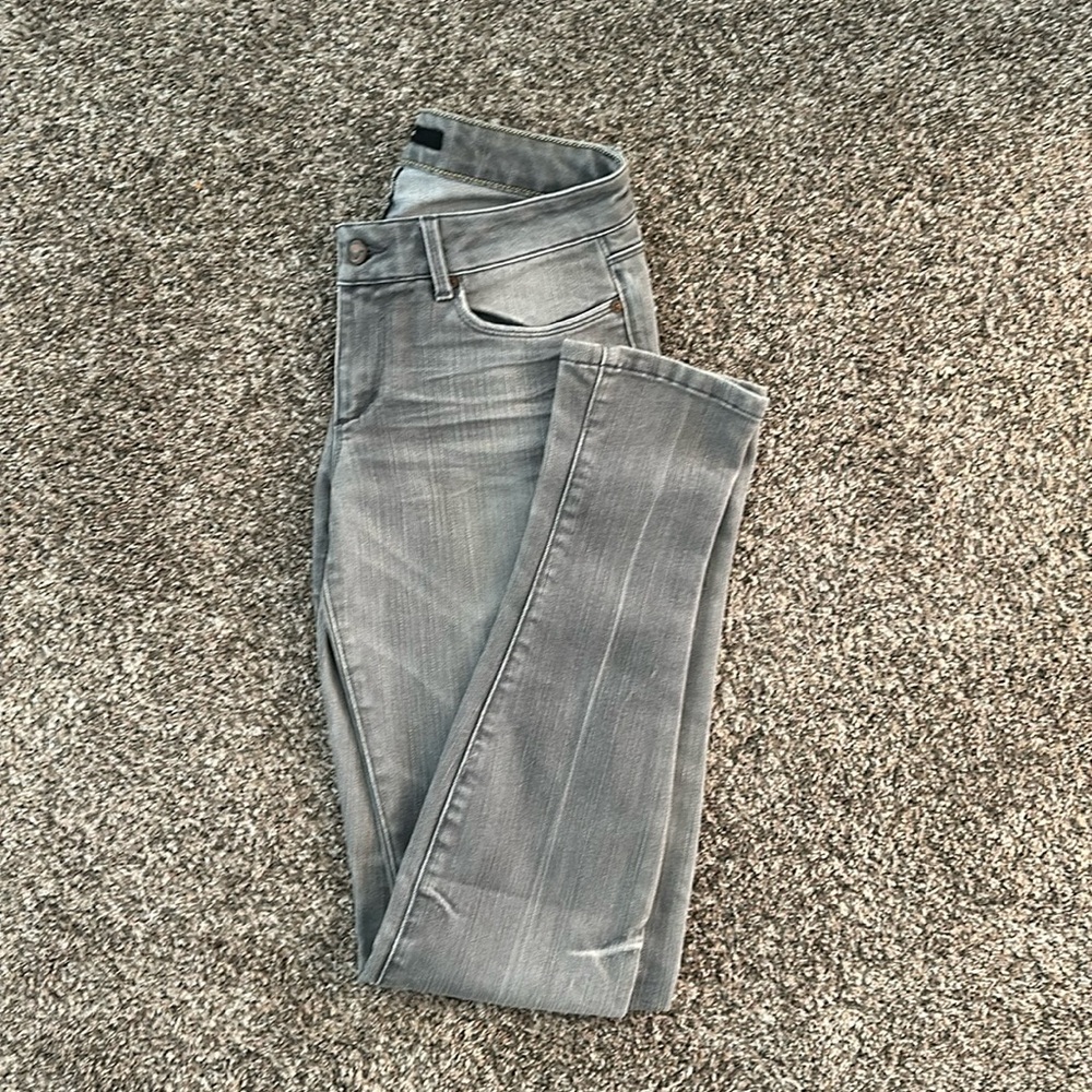 Joe’s Jeans Chelsea fit